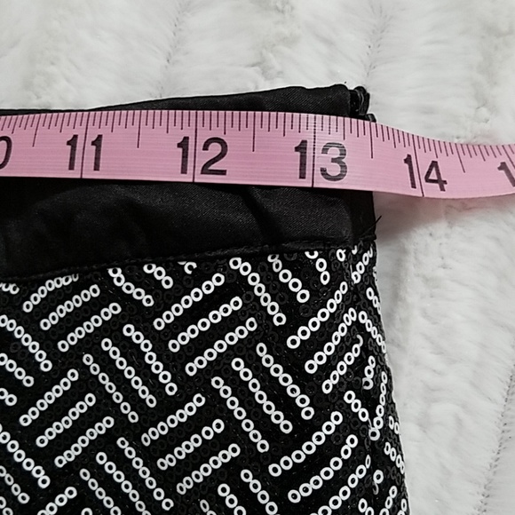•Forever 21• black & white sequin skirt•Med. - Picture 6 of 16
